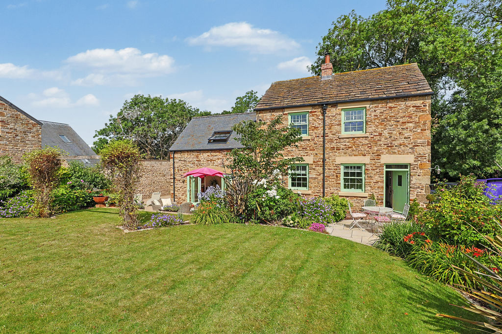 Dunston Grange, Dunston Lane Dunston